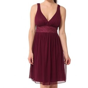 City Triangles Junior HOCO Dress M Burgundy V Neck Sleeveless Short Length Party